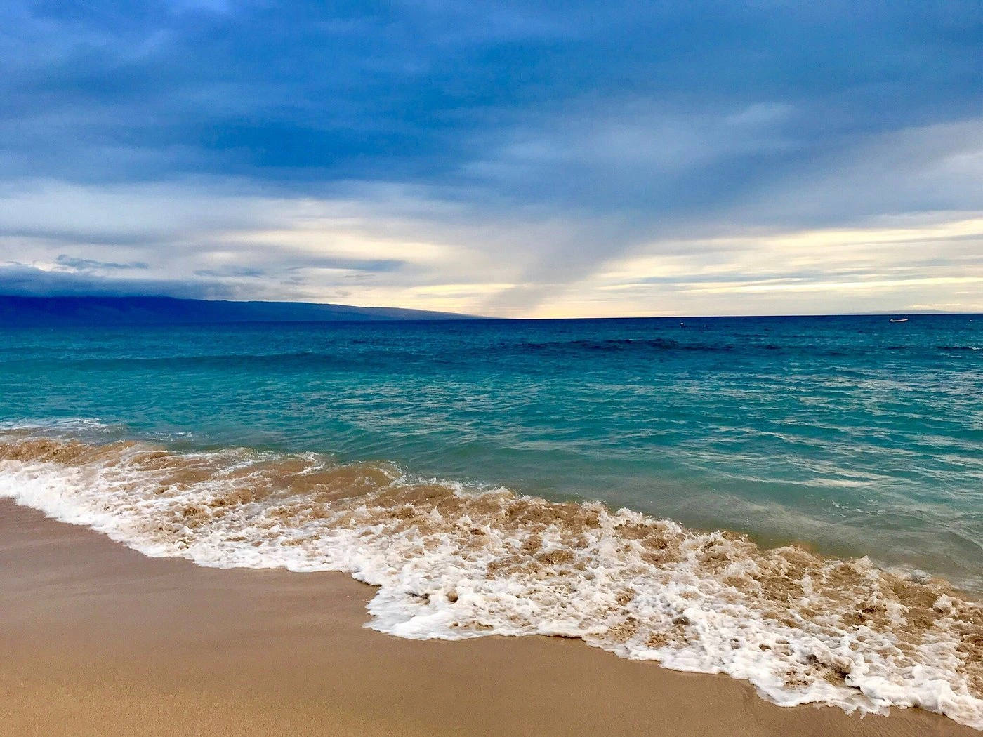 Golden sand and calm waters at Ka'anapali Beach